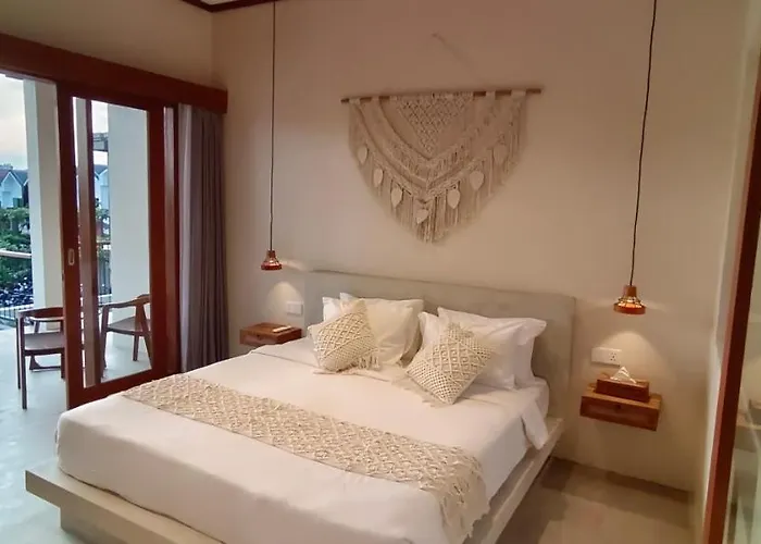 Hotel Fullmoon Nelayan Canggu