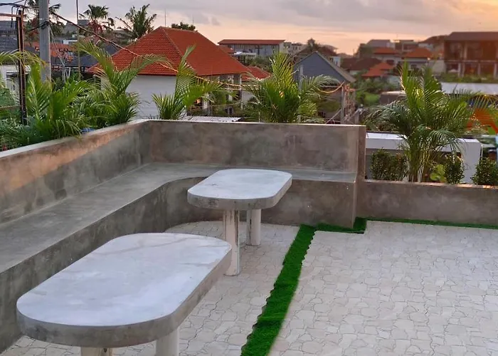 Hotel Fullmoon Nelayan Canggu