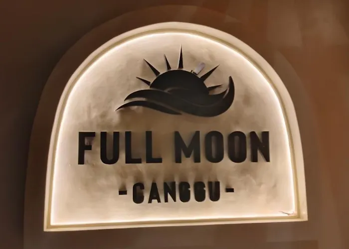 Fullmoon Nelayan
